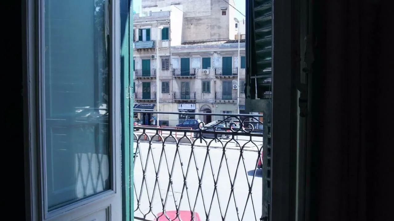 Le Porte Di Παλέρμο Bed and Breakfast